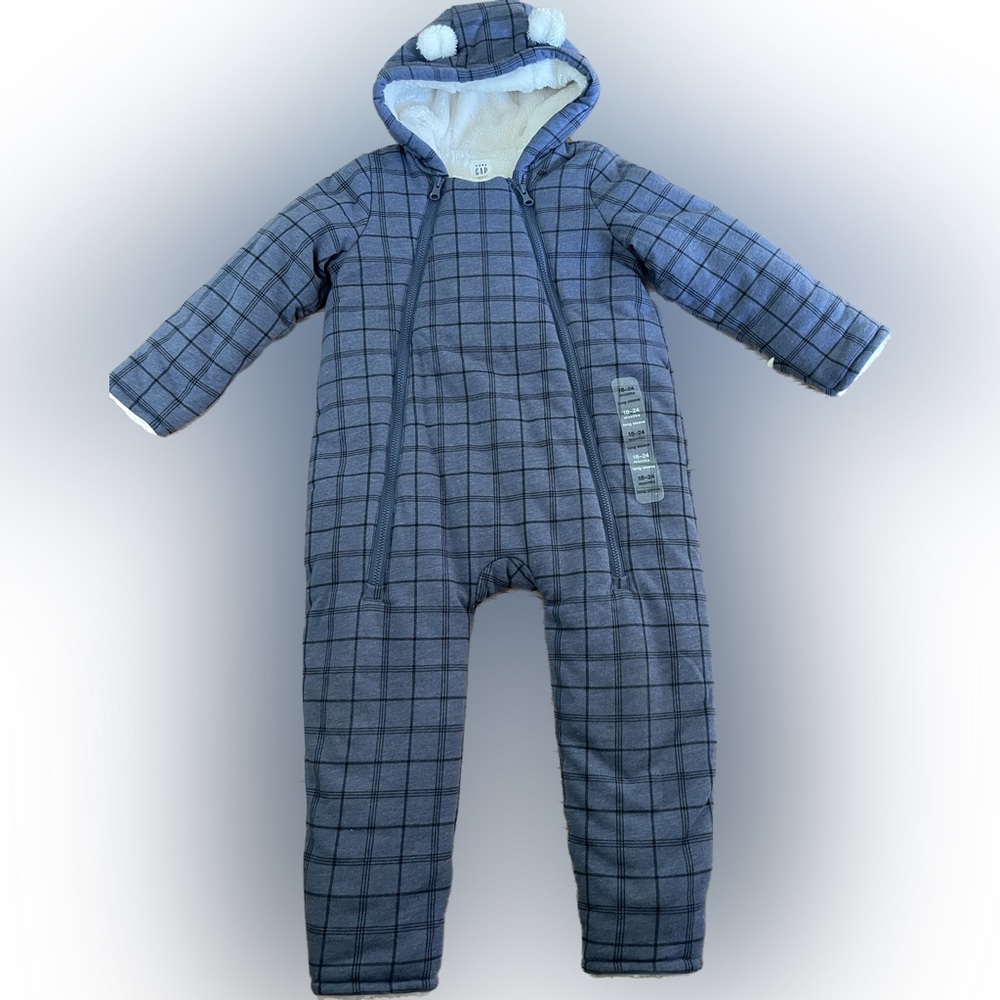 NWT Baby Gap 18-24 month Sherpa onesie/bunting suit.